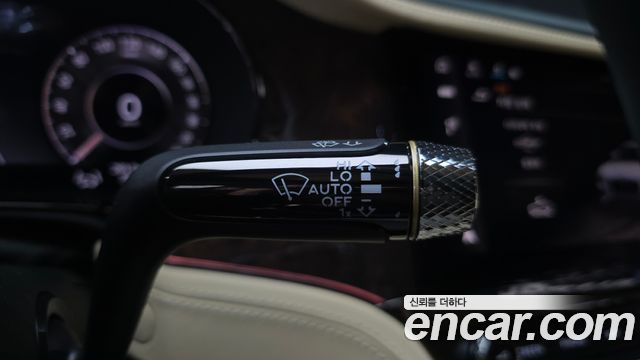 Bentley Continental 2025 — photo 28