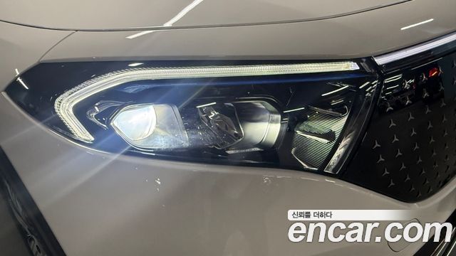 Mercedes-Benz EQB 2024 — photo 6