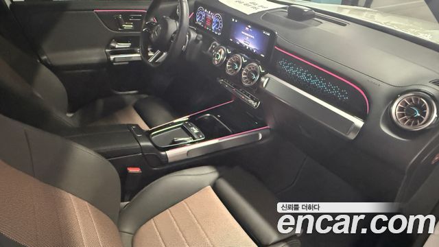 Mercedes-Benz EQB 2024 — photo 7