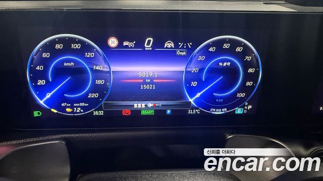 Mercedes-Benz EQB 2024 — photo 8