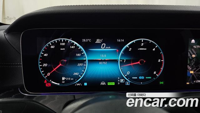 Mercedes-Benz CLS-Class 2022 — photo 11