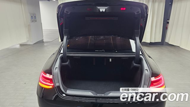 Mercedes-Benz CLS-Class 2022 — photo 23