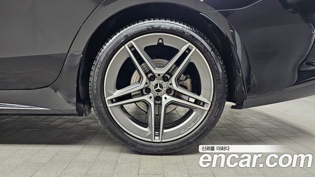 Mercedes-Benz CLS-Class 2022 — photo 7