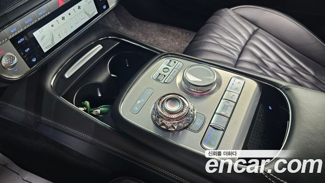 Genesis G90 2022 — photo 9
