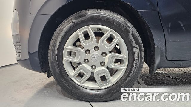 Hyundai Staria 2023 — photo 5