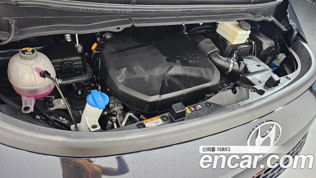 Hyundai Staria 2023 — photo 6