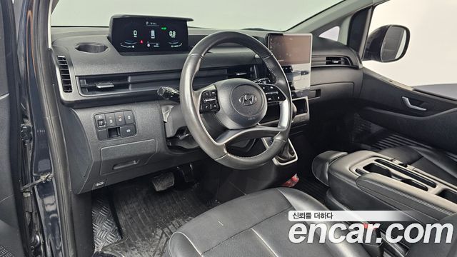 Hyundai Staria 2023 — photo 10