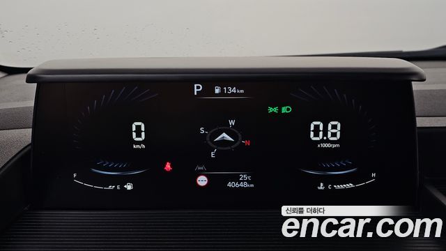 Hyundai Staria 2023 — photo 11