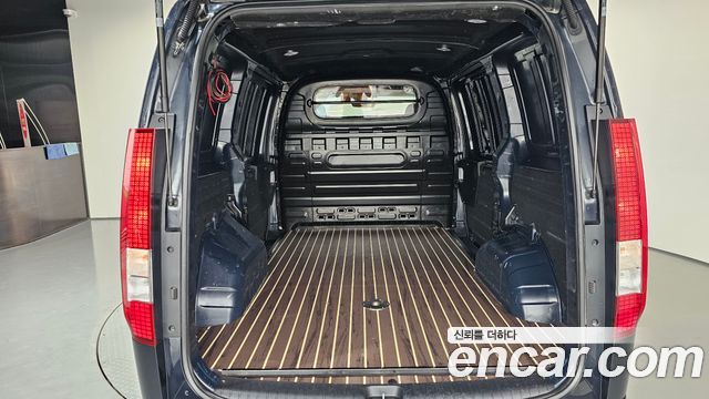 Hyundai Staria 2023 — photo 26