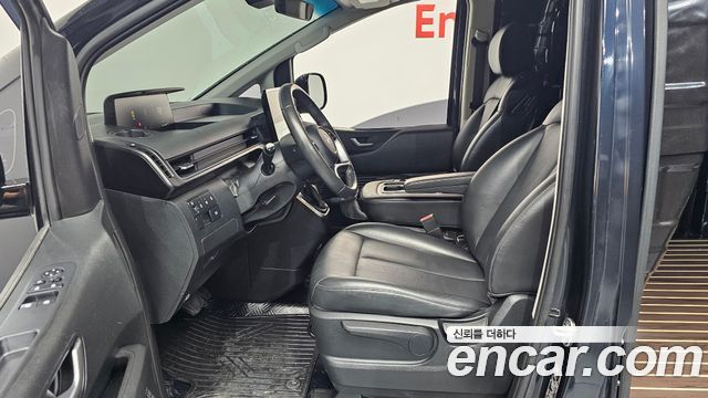 Hyundai Staria 2023 — photo 14