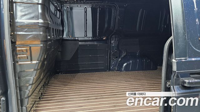 Hyundai Staria 2023 — photo 27