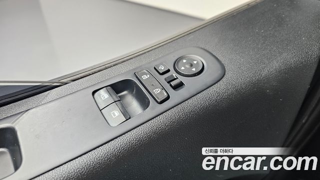 Hyundai Staria 2023 — photo 31