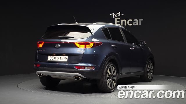 Kia Sportage 2018 — photo 2