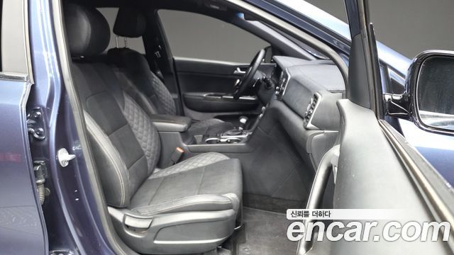 Kia Sportage 2018 — photo 11