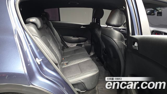 Kia Sportage 2018 — photo 12