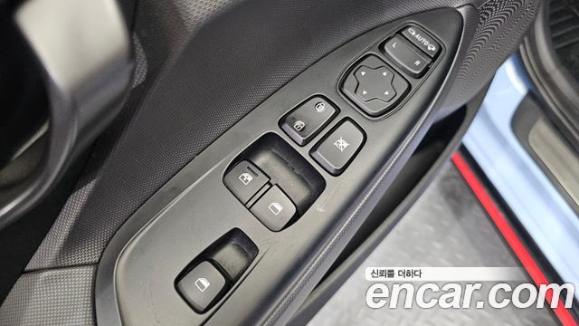 Hyundai Veloster 2020 — photo 26