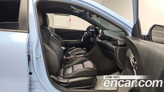 Hyundai Veloster 2020 — photo 16