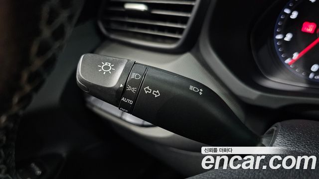 Hyundai Veloster 2020 — photo 27