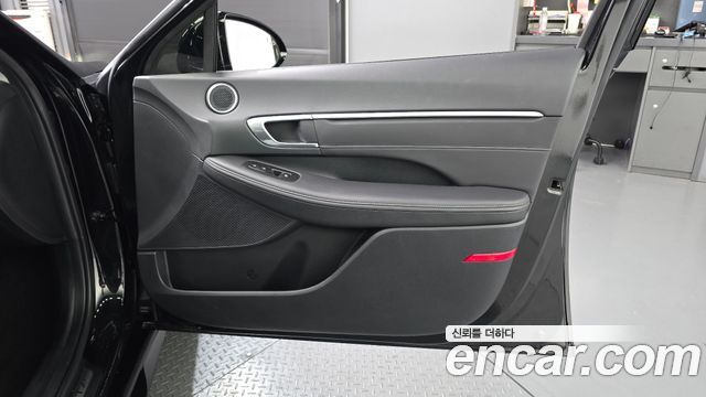 Hyundai Sonata 2022 — photo 15