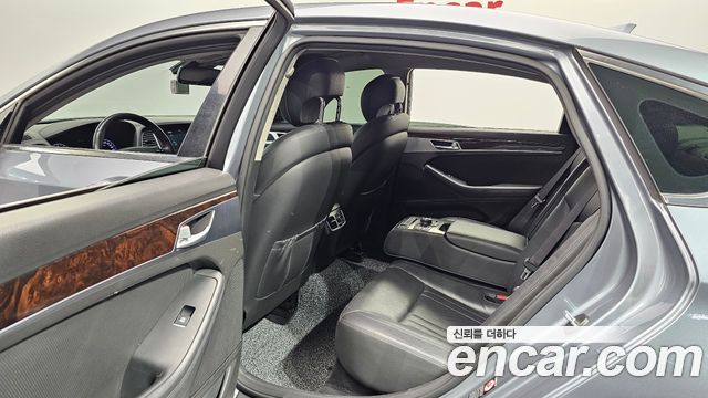 Hyundai Genesis 2016 — photo 11