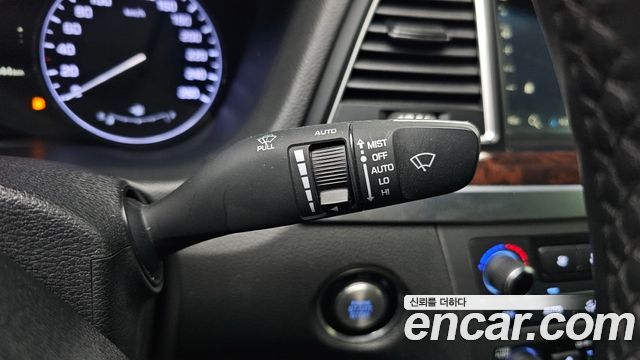 Hyundai Genesis 2016 — photo 17