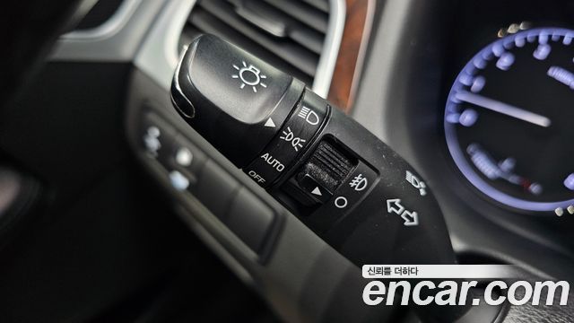 Hyundai Genesis 2016 — photo 19