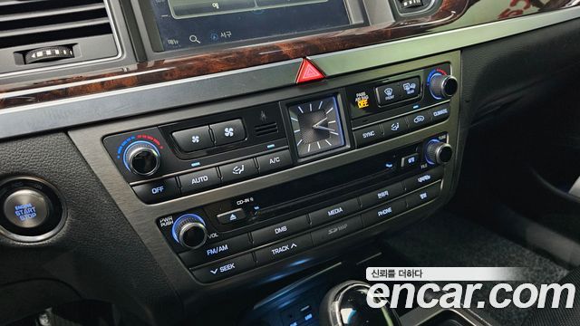 Hyundai Genesis 2016 — photo 20