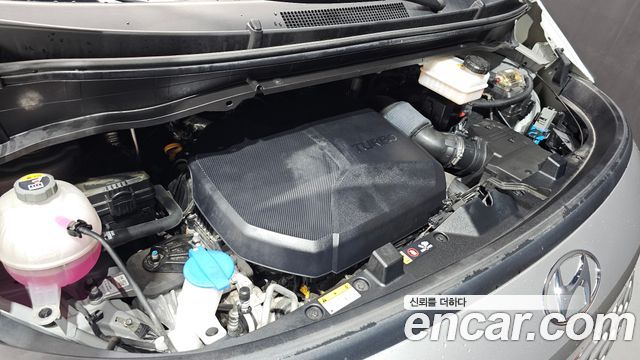 Hyundai Staria 2022 — photo 6