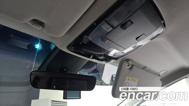 Hyundai Staria 2022 — photo 17