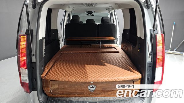 Hyundai Staria 2022 — photo 20