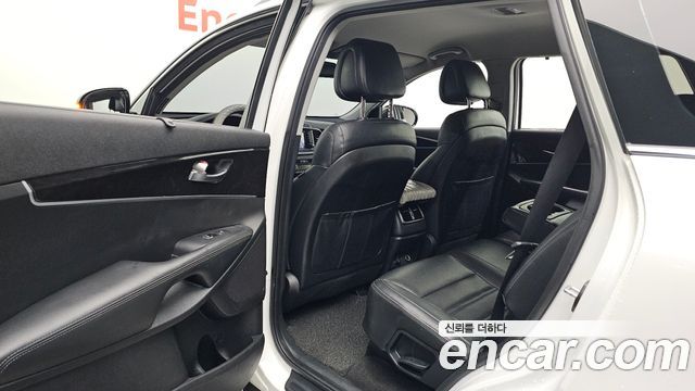 Kia Sorento 2015 — photo 17