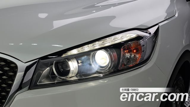 Kia Sorento 2015 — photo 8