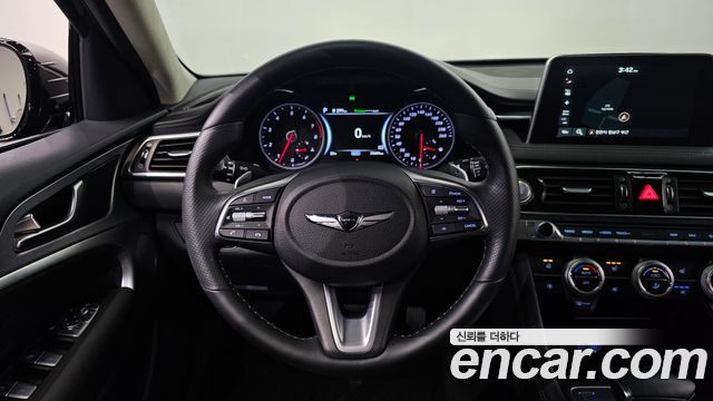 Genesis G70 2019 — photo 20