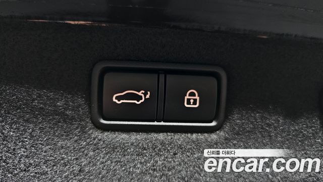 Genesis G70 2019 — photo 24