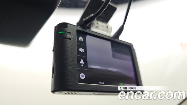 Genesis G70 2019 — photo 25