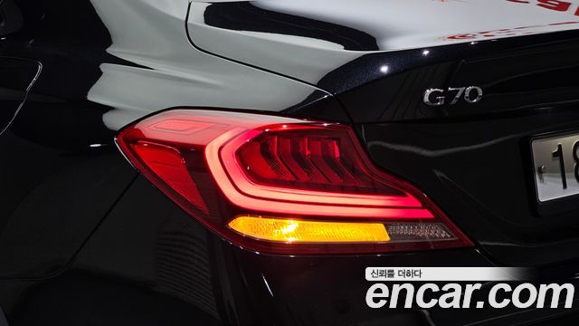 Genesis G70 2019 — photo 9