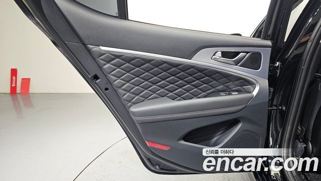 Genesis G70 2019 — photo 15