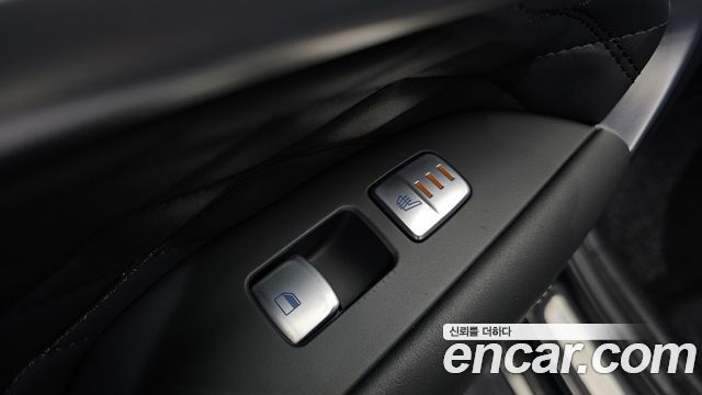 Genesis G70 2019 — photo 29