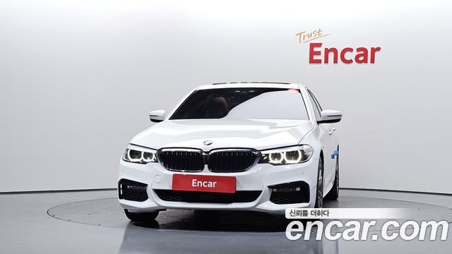 BMW 5-Series 2018 — photo 3