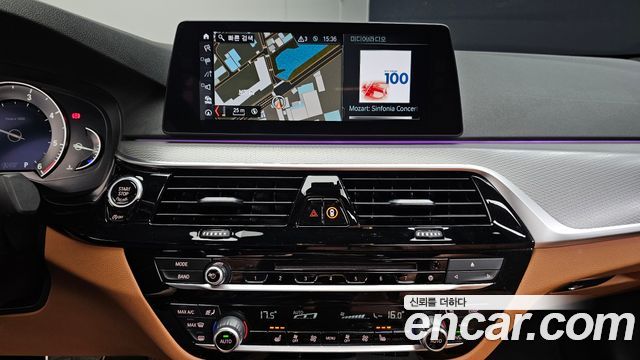 BMW 5-Series 2018 — photo 14