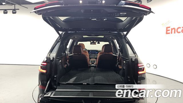 BMW X7 2025 — photo 18