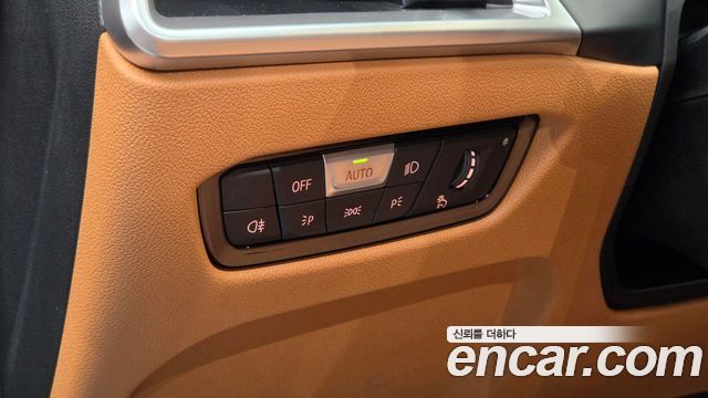 BMW 3-Series 2025 — photo 23
