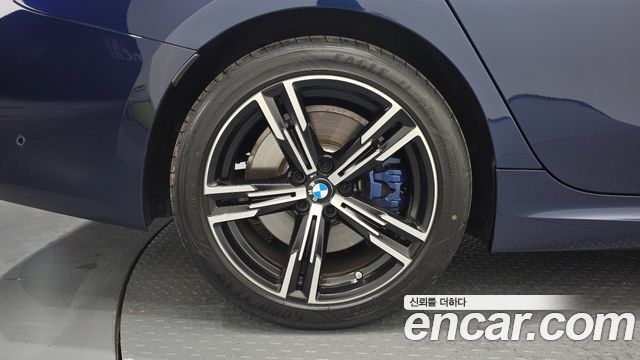 BMW 3-Series 2025 — photo 7