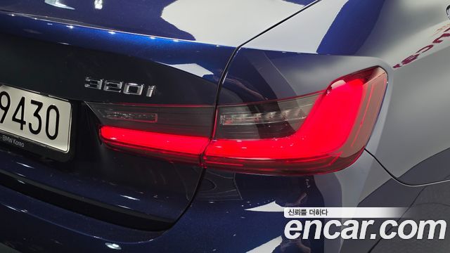 BMW 3-Series 2025 — photo 9