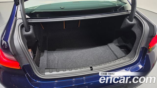 BMW 3-Series 2025 — photo 31