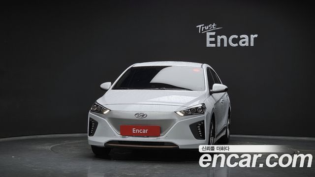 Hyundai Ioniq 2017 — photo 3