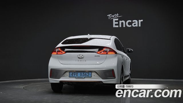 Hyundai Ioniq 2017 — photo 4
