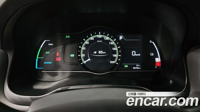 Hyundai Ioniq 2017 — photo 11