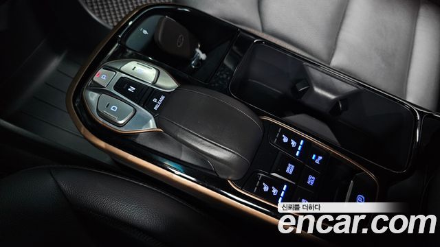 Hyundai Ioniq 2017 — photo 12