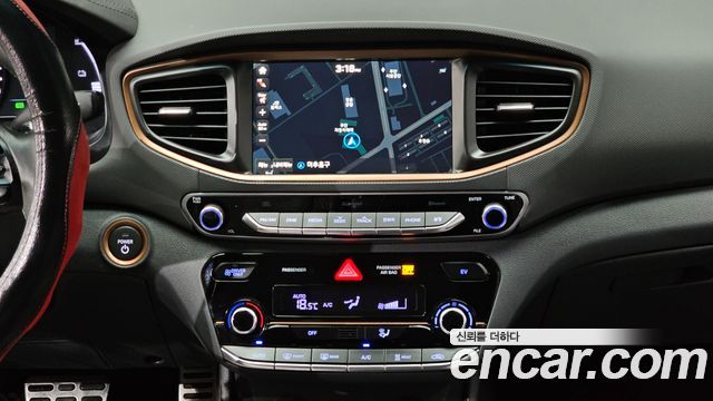 Hyundai Ioniq 2017 — photo 19